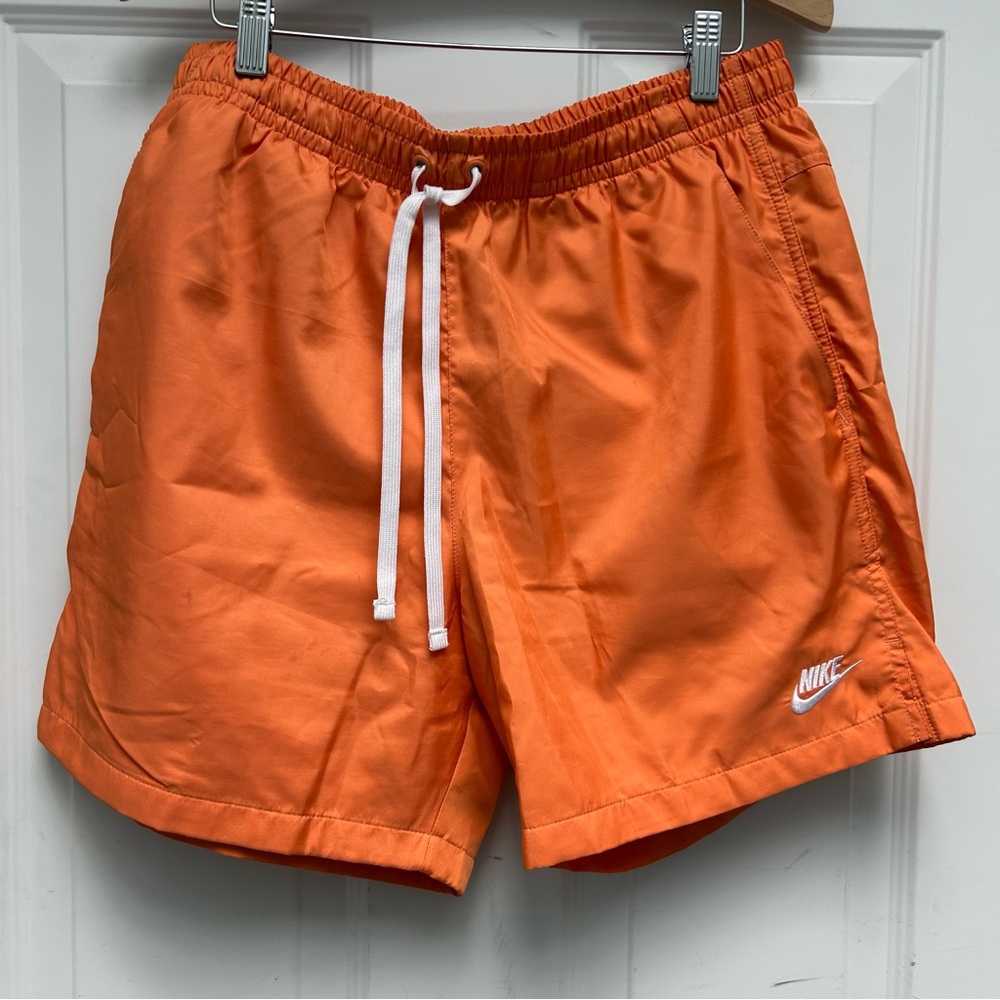 Nike mesh lined athletic shorts